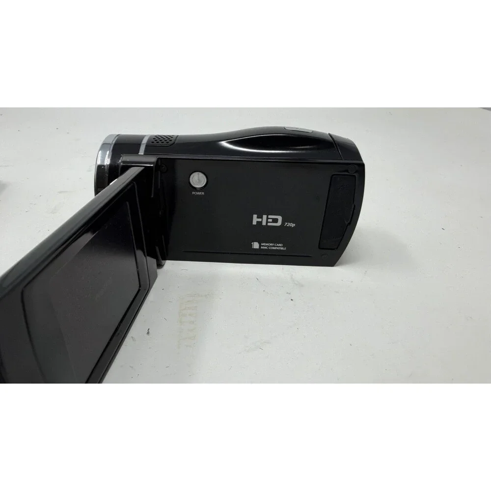 Emerson Evc 720 Digital Video Camera- comes with case